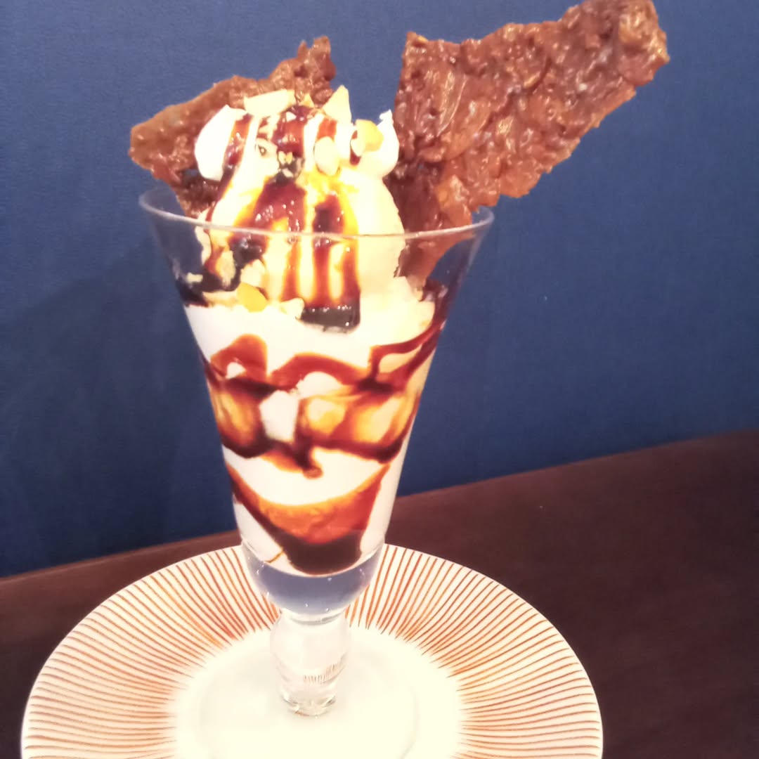 このみ珈琲 キャラメルパフェ始めました。